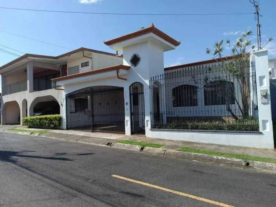 Casa de una planta ubicada en residencial Villa Andrea, Coronado RAH 232525 - Venta en Vasquez de Coronado