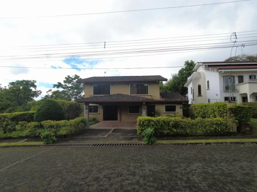 Casa en Venta en Goicoechea, San José. RAH 24-297 - Venta en Goicoechea