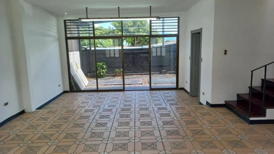 Venta de Casa en Montes de Oca, San José. RAH 25-581 - Venta en Montes de Oca — photo 4