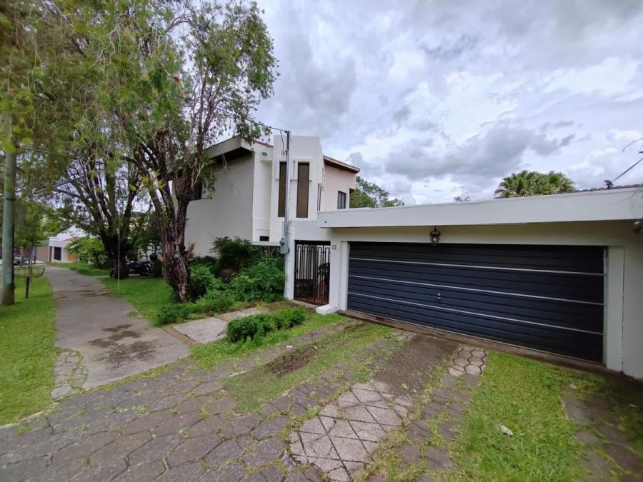 Venta de Casa en Sanchez de Curridabat. RAH 25-1410 - Venta en Curridabat
