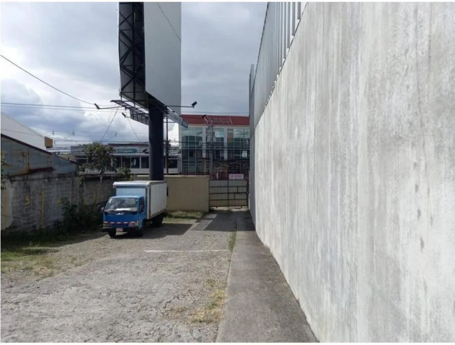 Venta de casa con lote mixto en Guadalupe, Goicochea US$850,000 #JM73 - Venta en Goicoechea — photo 5