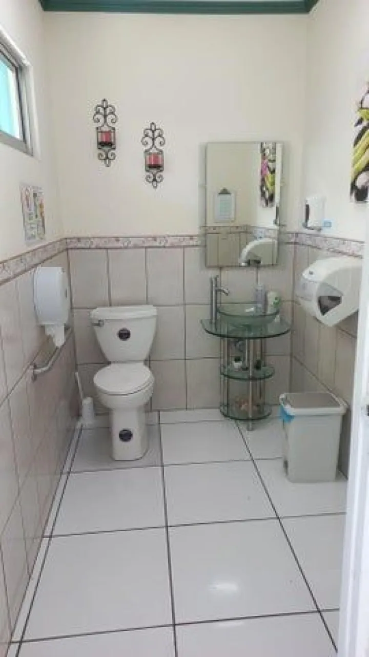 Venta de Casa Comercial en Tibás, San José. RAH 25-46 - Venta en Tibás — photo 2