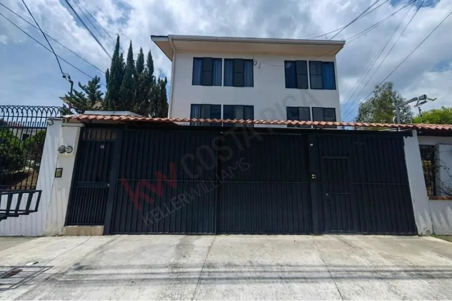 Venta de Casa con Apartamento  en Pinares, Curridabat 5553 - Venta en Curridabat