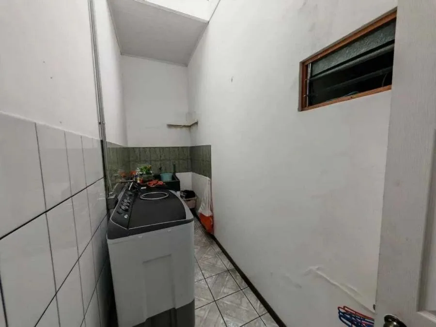 Venta de local comercial y cuatro apartamentos en San Isidro de Coronado - Venta en Vasquez de Coronado — photo 2