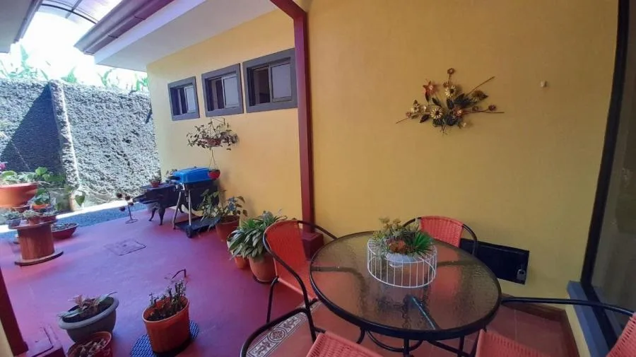 Venta de Casa en San Rafael de Coronado / OFC Mls. 25-1328 - Venta en Vasquez de Coronado — photo 5
