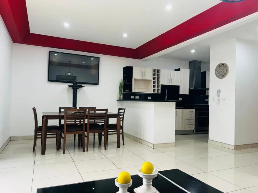 Venta de Casa en exclusivo Condominio en Escazú.  - Venta en San Rafael — photo 4