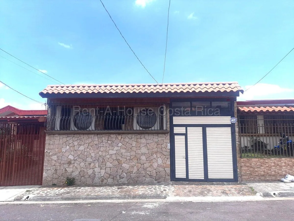 Casa en venta en Los Colegios Sur, Moravia #26-1793 GS - Venta en Moravia