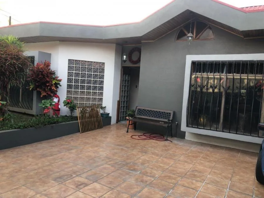 Casa en Venta en Pozos, Santa Ana RAH #221581 - Venta en Santa Ana