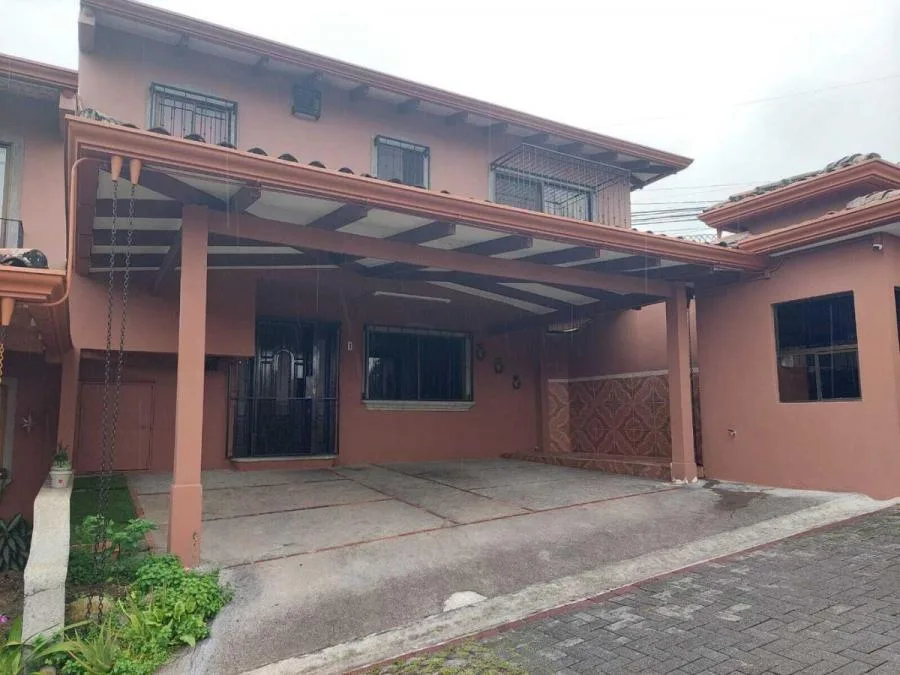 Casa en Venta en Escazú MLS #23-612 CL - Venta en Escazú