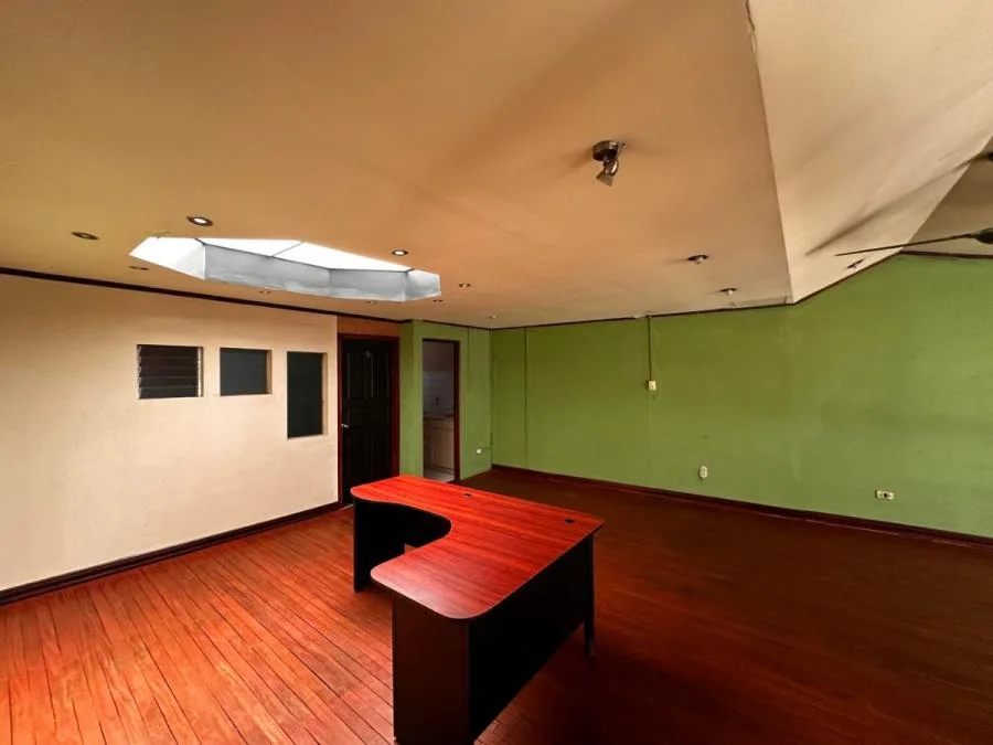 Venta de Local Comercial en Santo Domingo, Heredia. - Venta en Santo Domingo — photo 3