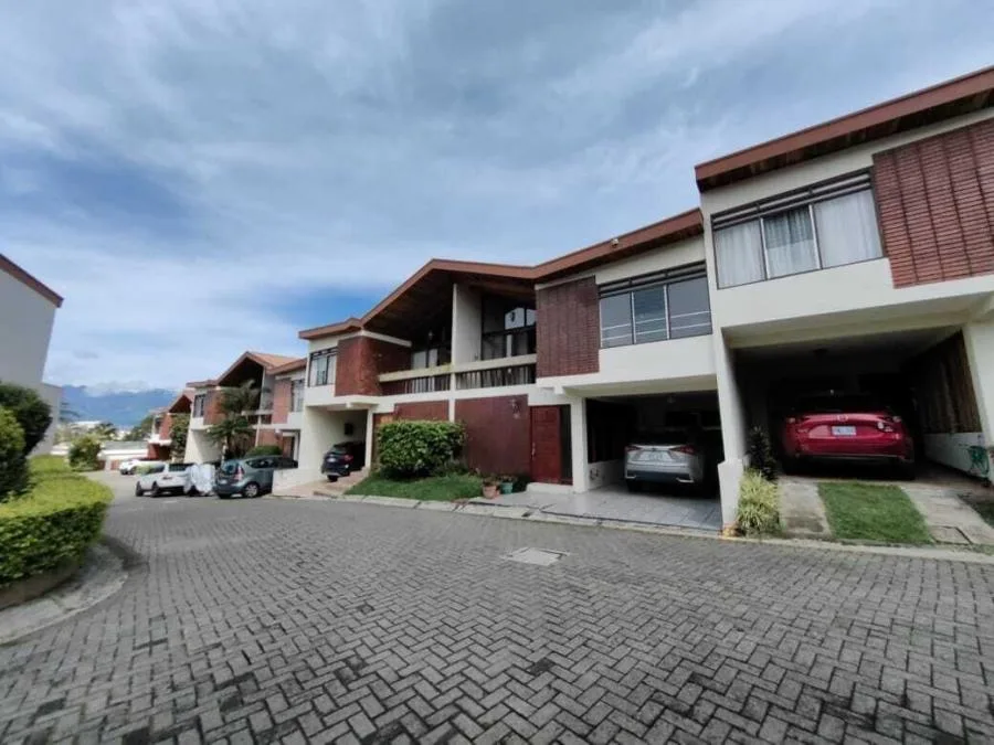 Casa en Venta en San Vicente, Moravia RAH #222730 - Venta en San Vicente