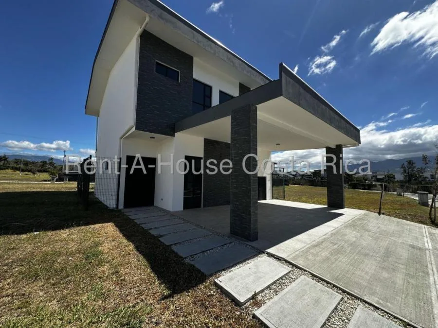 Venta de Magnifica Casa en Alajuela / Mls. 26-1411 OFC JB - Venta en Alajuela