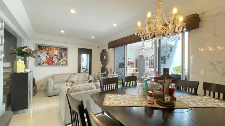 Venta de Casa en San Rafaél de Escazú. RAH 26-775 - Venta en Escazú
