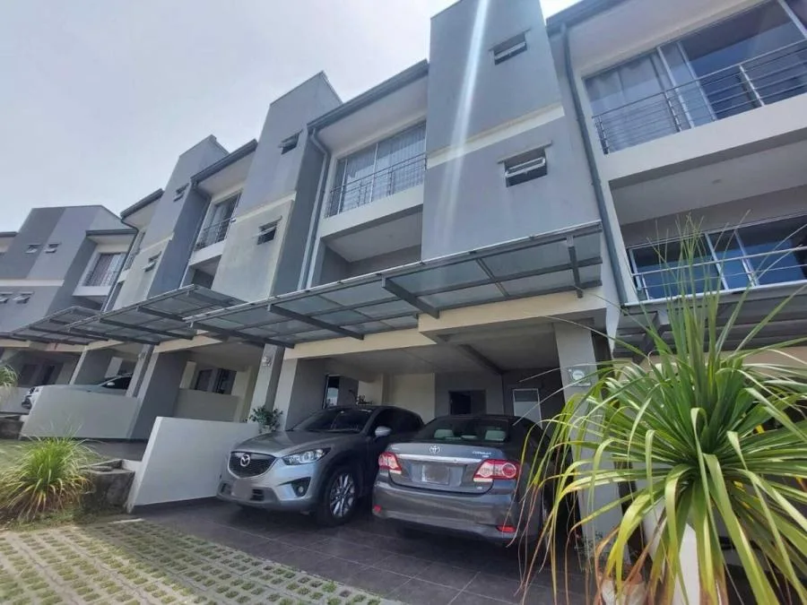 CASA EN VENTA EN SAN PABLO, HEREDIA RAH 233303  - Venta en San Pablo