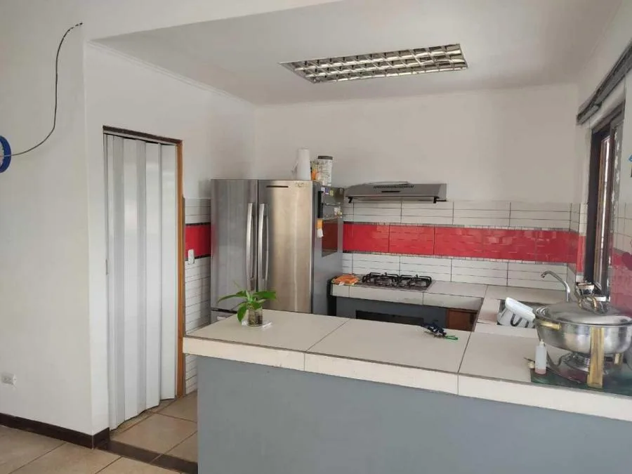 Propiedad multifamiliar con 6 apartamentos y alto potencial de renta #26-720 GS - Venta en San José — photo 3