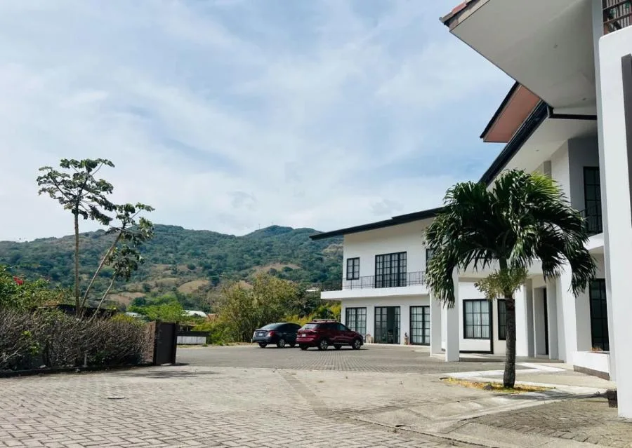 APARTAMENTO EN VENTA EN SANTA ANA, cod: CTL MLS #25-948 - Venta en Santa Ana
