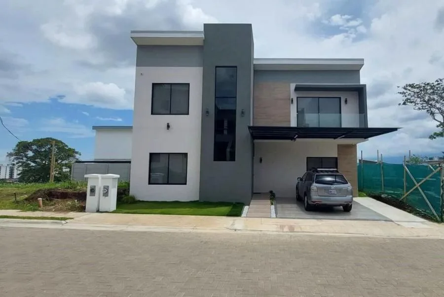 Casa en Venta en Bello Horizonte, Escazú RAH #2360 - Venta en Escazú