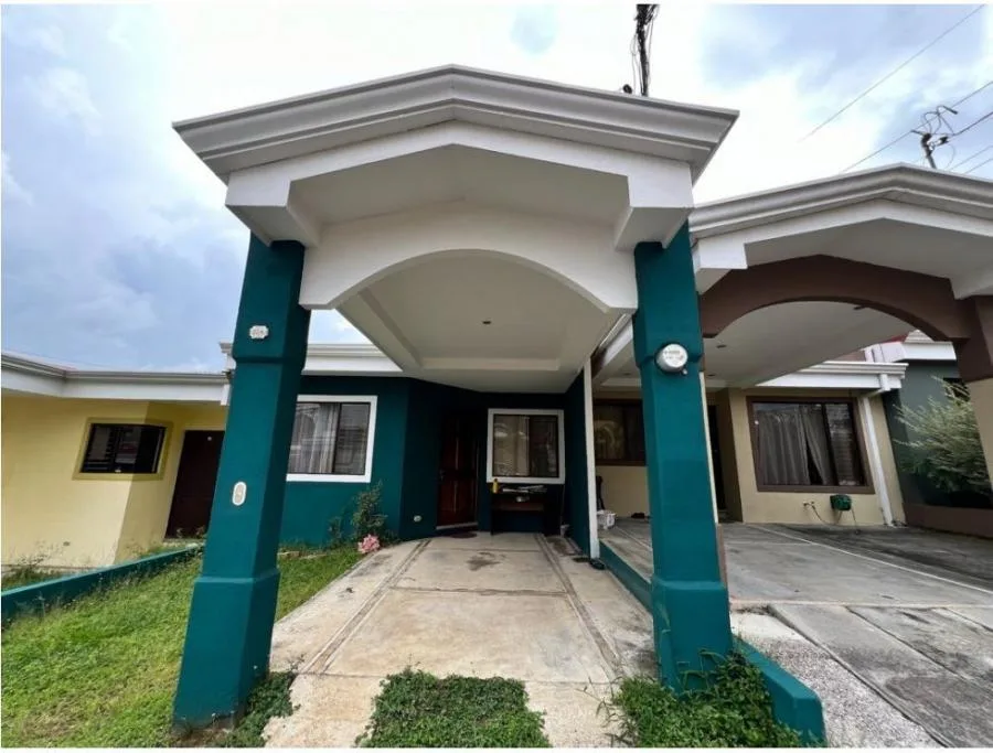 Venta de casa en Residencial Rincón Verde II, San Pablo de Heredia #JM41 - Venta en San Pablo