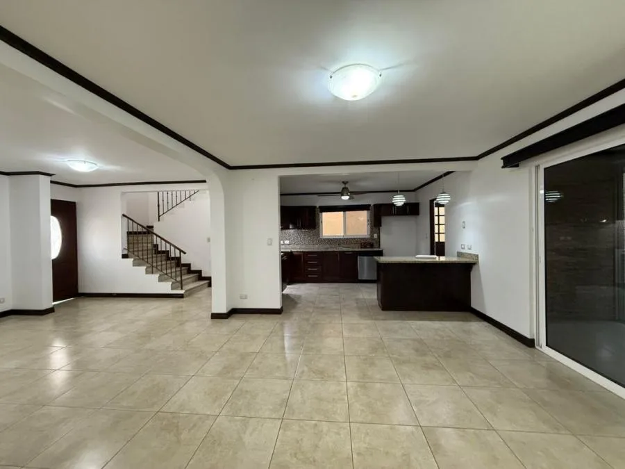 Venta de Casa en Condominio Bosques de Velarde en Ulloa Heredia MGA - Venta en Ulloa