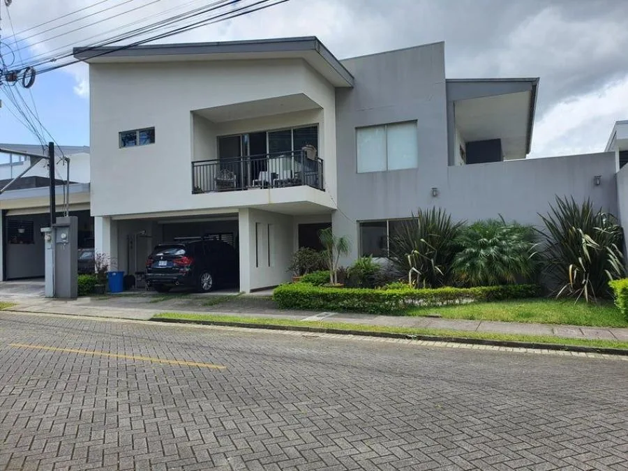 MLS-24-1721 LS ALQUILER CASA SABANILLA MONTES DE OCA  - Alquiler / Renta en SABANILLA MONTES DE OCA