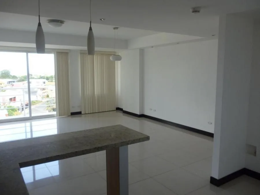 Venta de apartamento en Lourdes Montes de Oca  MGA - Venta en Montes de Oca — photo 4