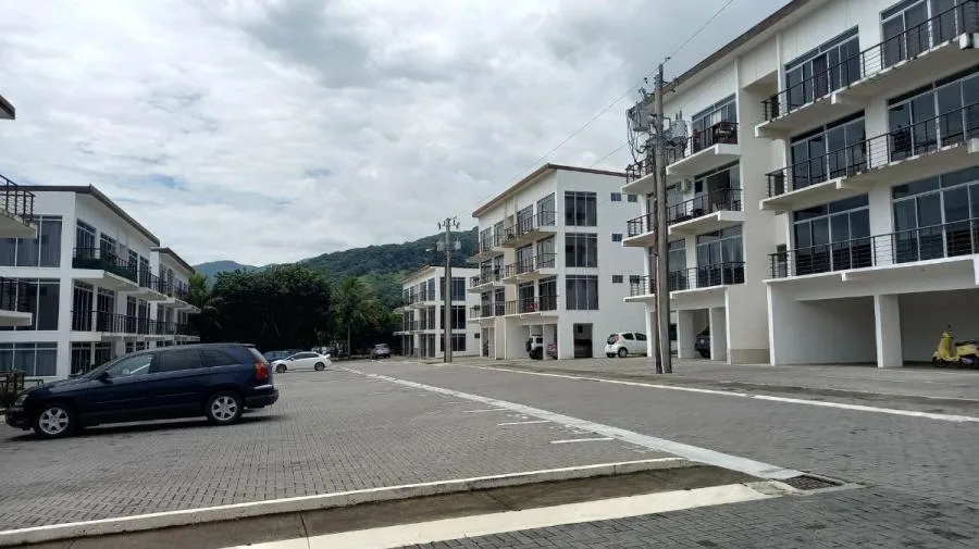 Apartamento en Venta en Piedades, Santa Ana RAH #222748 - Venta en Piedades