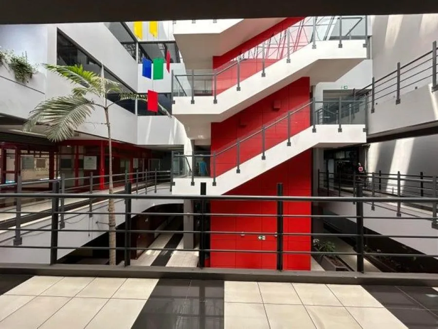 Alquiler de Oficinas y Locales Comerciales en San José centro. - Alquiler / Renta en San José — photo 2