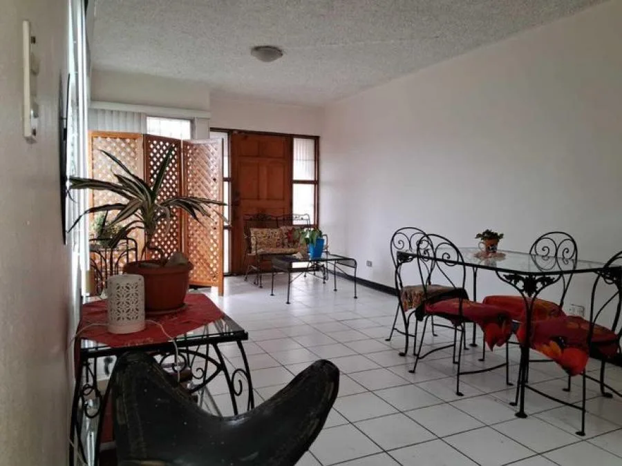 Venta de Casa en Uruca, San José. - Venta en Uruca — photo 2