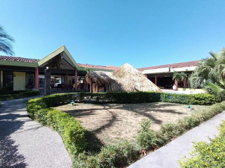 Venta hotel en Santa Cruz Guanacaste  - Venta en Santa Cruz