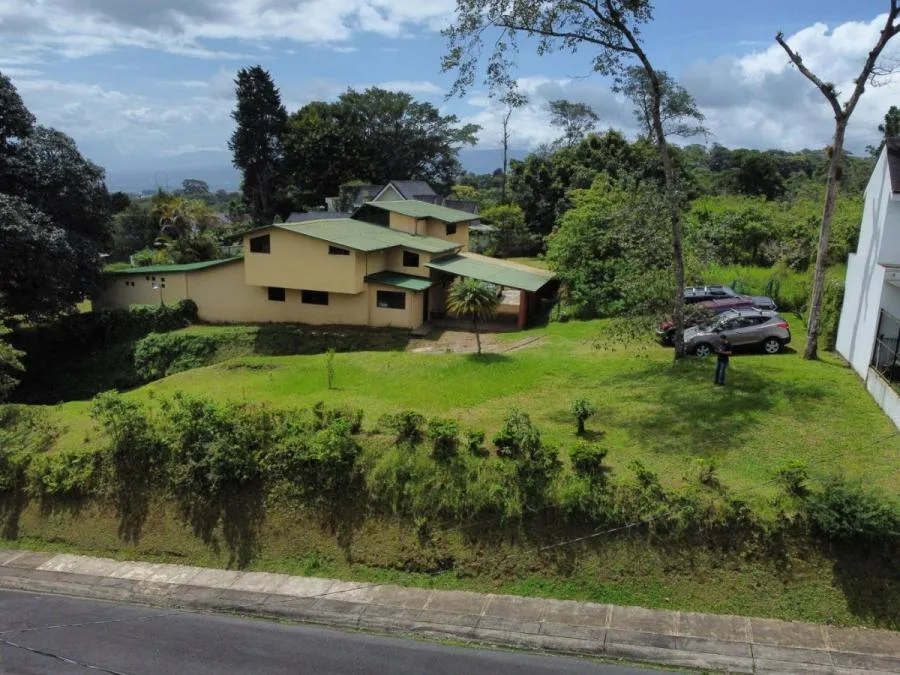 Venta de Lote en Montes de Oca, San José. RAH 26-279 - Venta en Montes de Oca