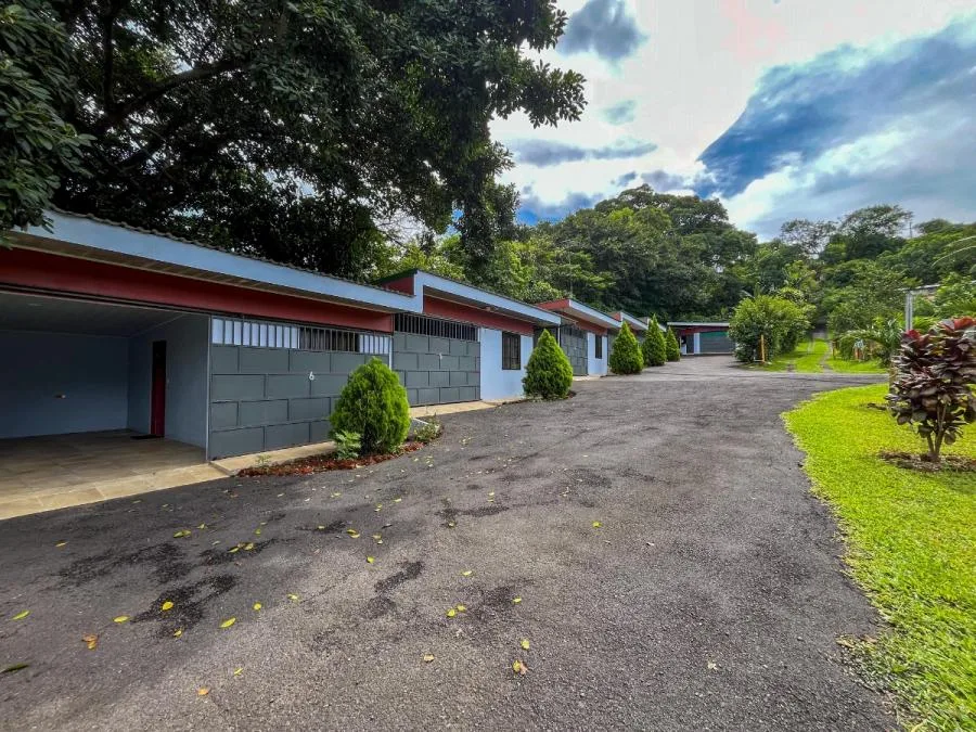 Oportunidad Única: Complejo de Cabinas en Venta en Sarchí Norte, Alajuela - Venta en Valverde Vega