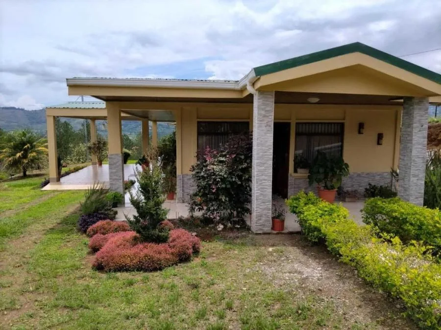 Casa en Venta en Paraíso, Cartago RAH #222586 - Venta en Paraíso
