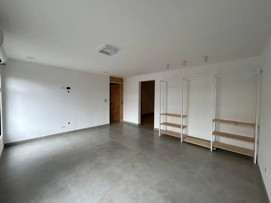 Venta de Edificio de apartamentos  y locales en San Jose Centro MGA - Venta en San José — photo 3