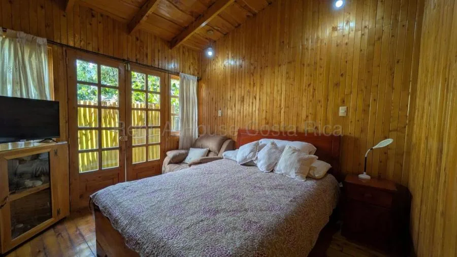 Cabaña en Dota con chimenea, terraza y naturaleza única #26-1676 GS - Venta en Dota — photo 2