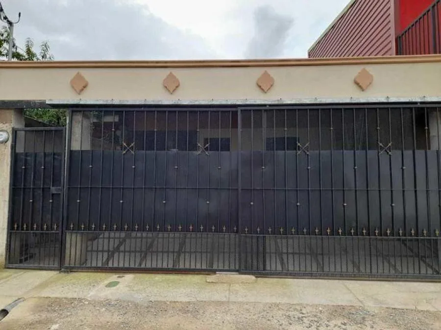 Casa en Venta en el Guarco, Cartago RAH #23407 - Venta en El Guarco