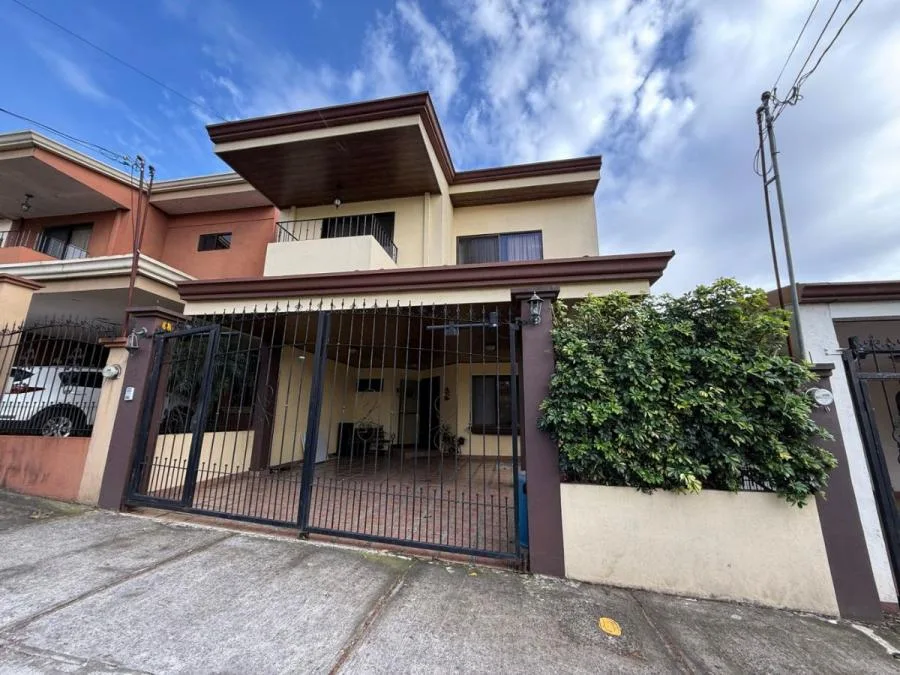 CASA EN VENTA, BARVA HEREDIA, Cod#25-1222 - Venta en San Roque