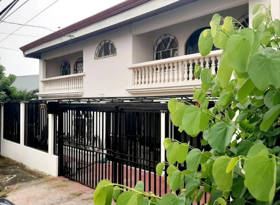 Venta de Gran Casa en Bella Zona de Moravia RAH #2253 - Venta en Moravia