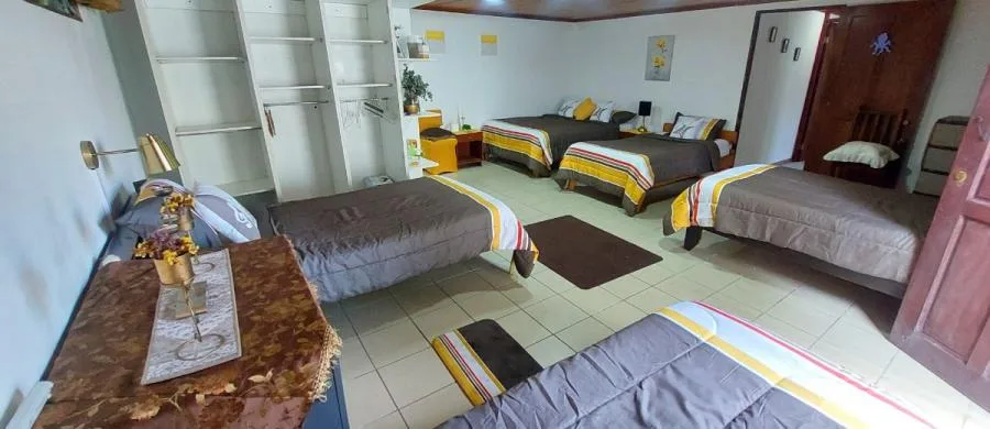 Propiedad amplia, versátil y con excelente retorno: actualmente alquilada por Airbnb hasta agosto de - Venta en Santo Domingo — photo 3