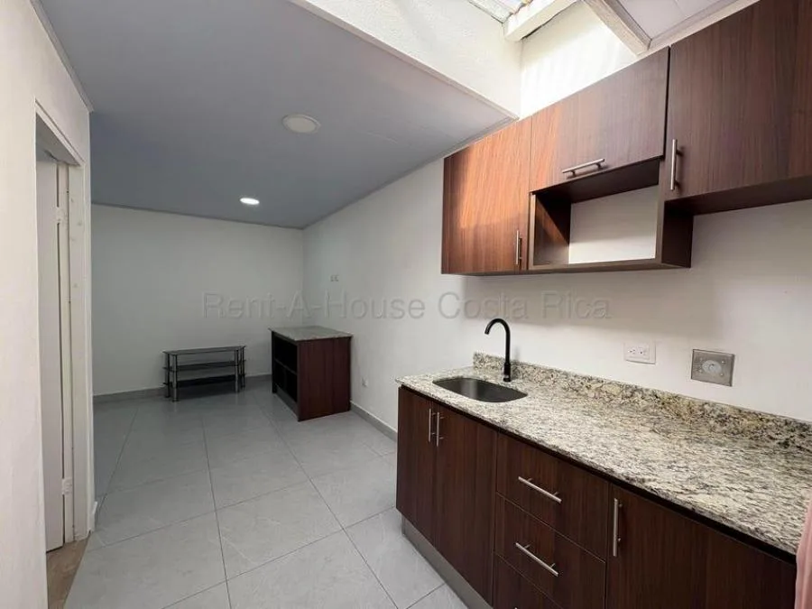 Alquiler de Apartamento en Escazú-Centro.  - Alquiler / Renta en Escazú