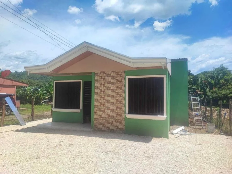 Casa ideal para vivir o invertir cerca de playas con patio amplio #26-1382 GS - Venta en Santa Cruz