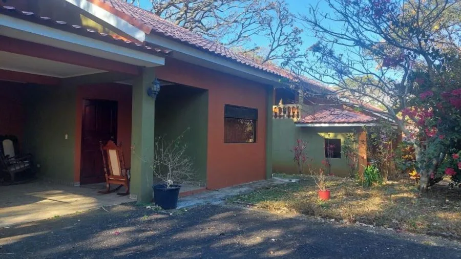 CASA EN ALQUILER EN SAN RAFAEL DE HEREDIA RAH 232298 - Alquiler / Renta en San Rafael