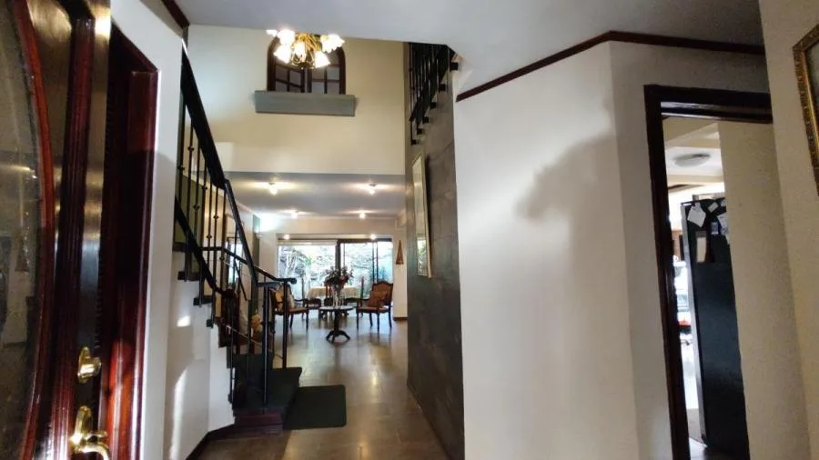 Venta de casa en Lomas de Ayarco Sur MGA  - Venta en Curridabat
