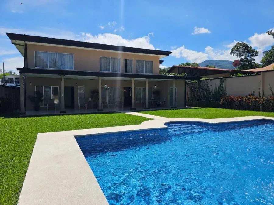 Casa en Venta en Mora, San José. RAH 24-533 - Venta en Mora
