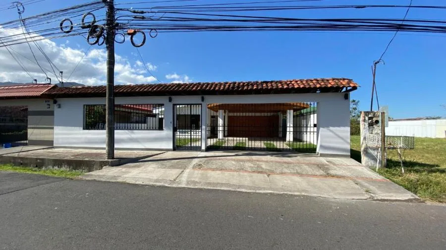 Casa en venta en Rio Oro, Santa Ana. RAH 23-1917 - Venta en Santa Ana