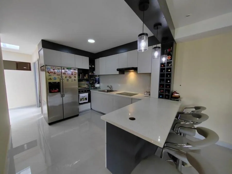 Venta de casa con espacio 3 carros Moravia - Venta en Moravia — photo 4