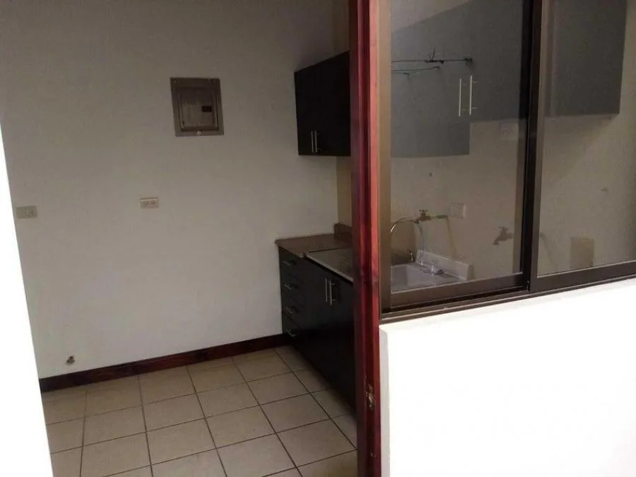 Venta de Apartamento en Montes de Oca, San José. RAH 25-621 - Venta en Montes de Oca — photo 2