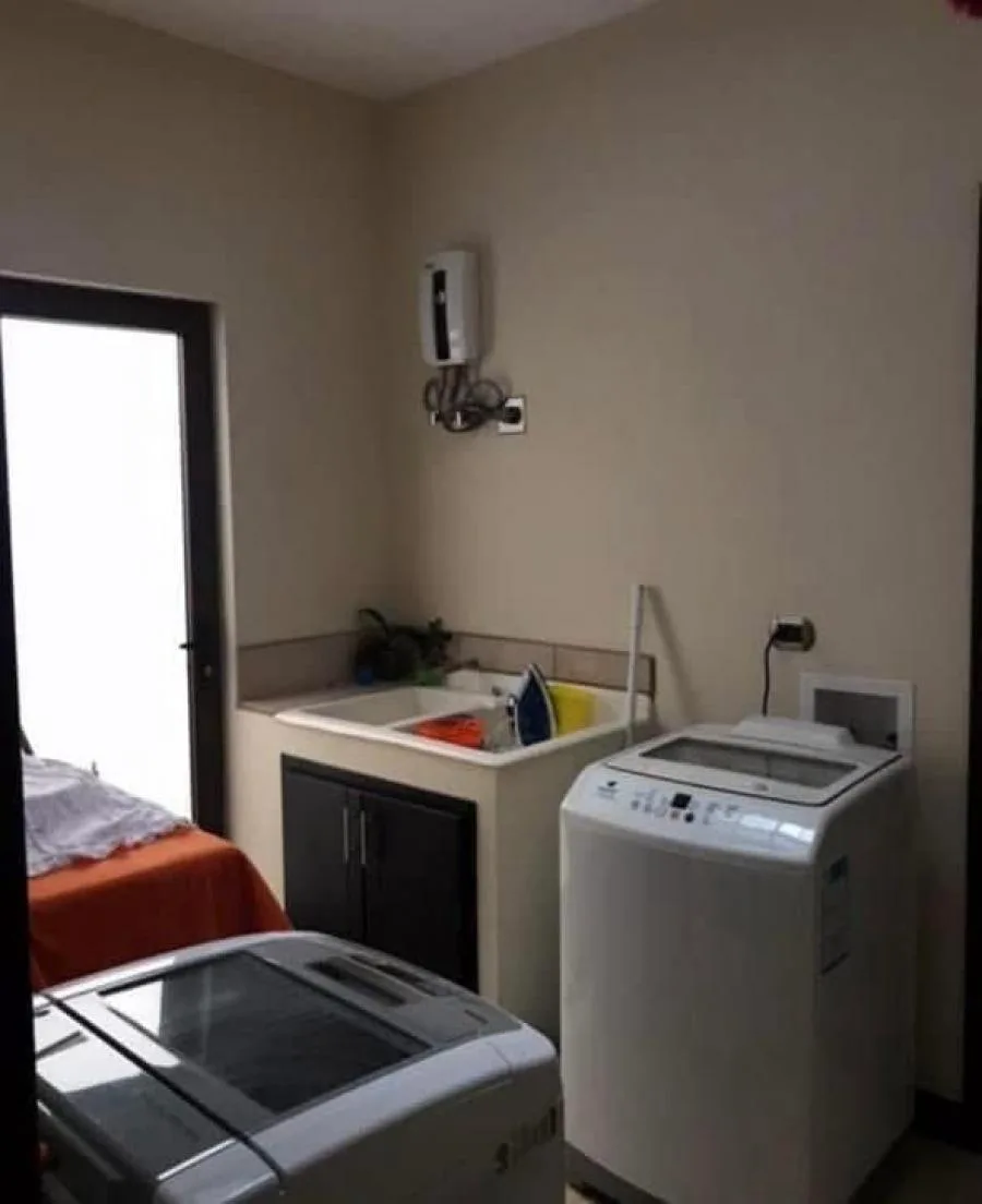 Venta de casa de lujo en condominio Los Hidalgos, Santo Domingo de Heredia $690.000 #MR001 - Venta en Santo Domingo — photo 3
