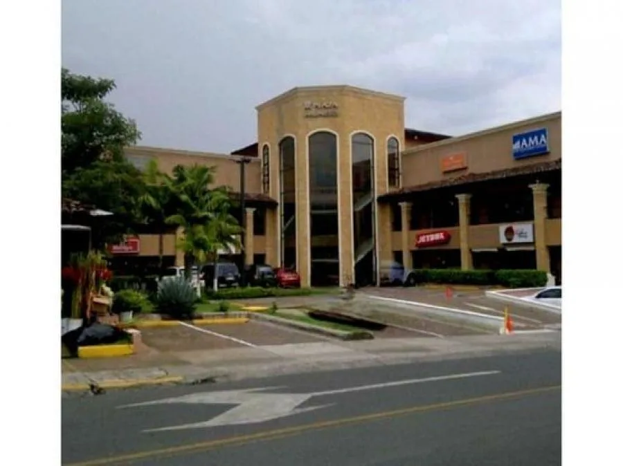 ALQUILER DE LOCAL, ESCAZU, GUACHIPELIN, PLAZA MUNDO - Alquiler / Renta en Escazú