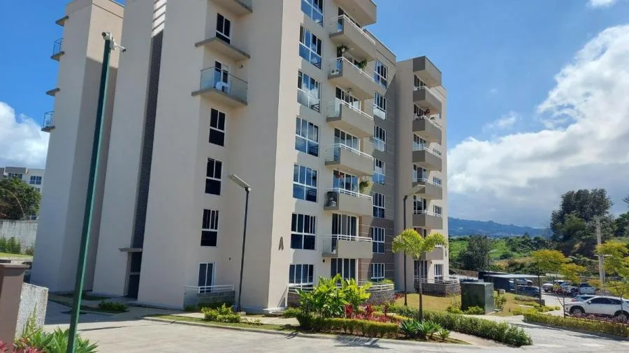 Invierta en la zona de mayor desarrollo residencial y comercial Al Este de San José RAH 23-964 - Venta en Curridabat