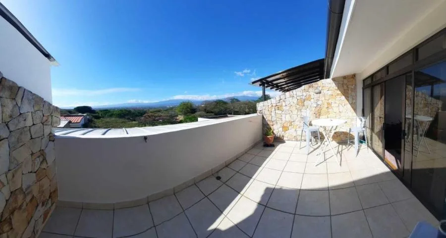 Alquiler de Apartamento en Rio Oro, Santa Ana. - Venta en Santa Ana
